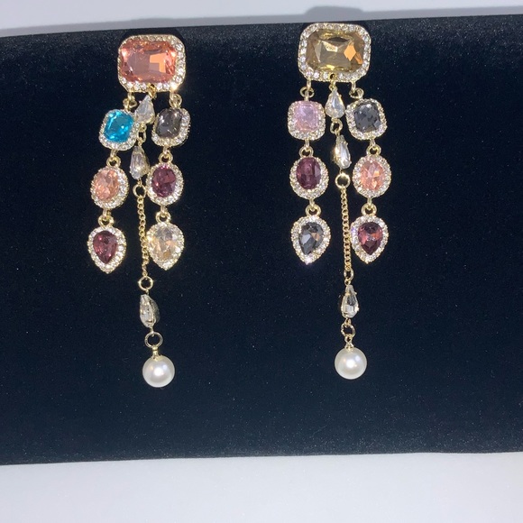 Multi-Colored Dangle Earrings - Picture 5 of 11